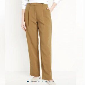 Old Navy Extra High-Waisted Taylor Trouser Straight Pants in Tan